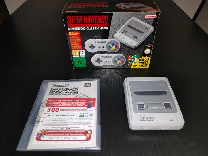 Nintendo SNES Mini classic, Spelcomputers en Games, Spelcomputers | Nintendo Super NES, Zo goed als nieuw, Met 2 controllers, Ophalen of Verzenden