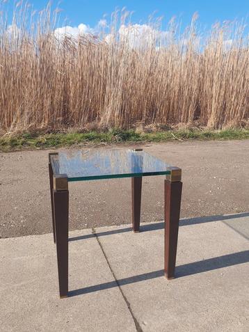 Vintage Ghyczy bijzettafel T56 hoektafel 51x51x51 cm beschikbaar voor biedingen