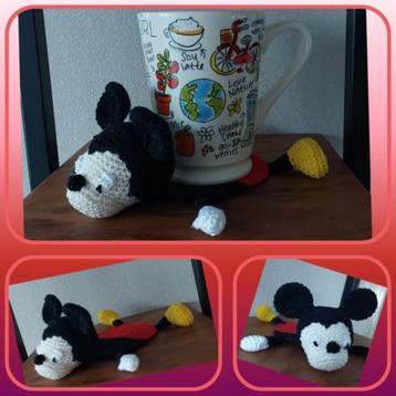 Nieuw- gehaakte onderzetter Mickey Mouse beschikbaar voor biedingen