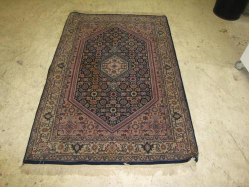 Klein Perzisch tapijtje met roze tinten, 100x155, Huis en Inrichting, Stoffering | Tapijten en Kleden, Gebruikt