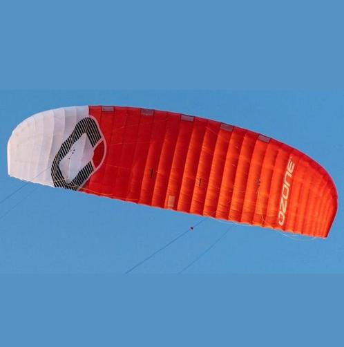 Ozone Hyperlink V2  9m² kite, Watersport en Boten, Kitesurfen, Zo goed als nieuw, Geen board, Ophalen of Verzenden