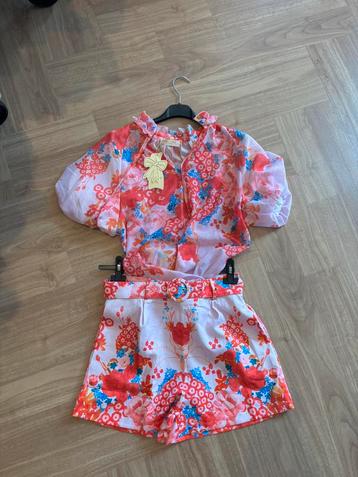 Dames kleding en slippers partij meer als 160 stuks beschikbaar voor biedingen