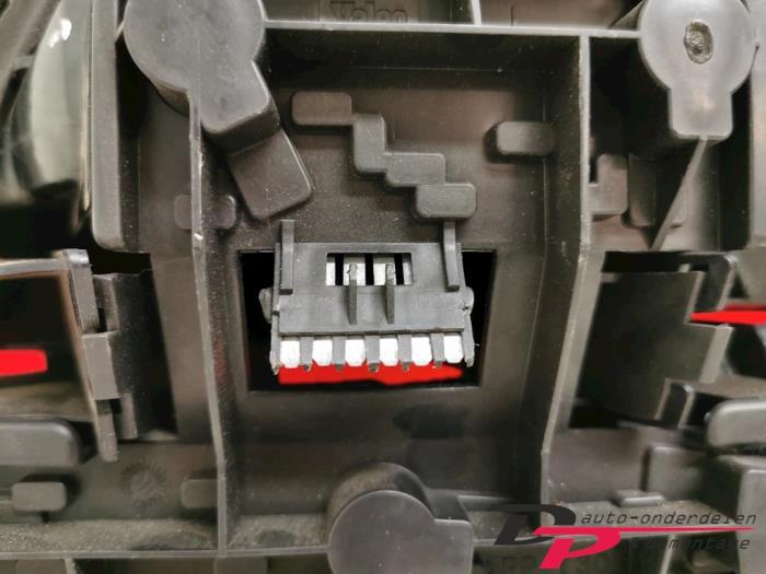 Achterlicht links van een Opel Tigra, Auto-onderdelen, Verlichting, Gebruikt, -, -, Opel