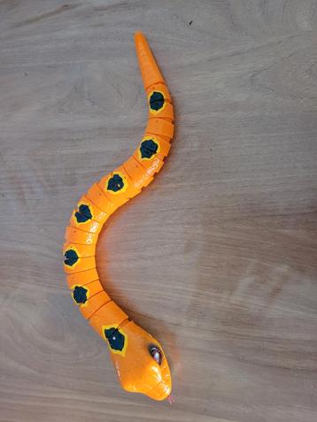 Bewegende Speelgoed Slang beschikbaar voor biedingen