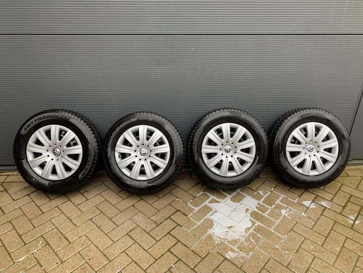 Volkswagen Tiguan 16 inch velgen 215/65 R16, Auto-onderdelen, Banden en Velgen, Banden en Velgen, Winterbanden, Personenwagen