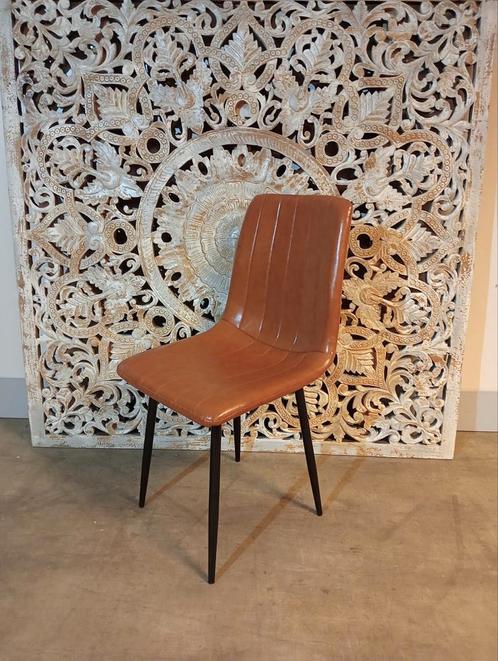 Nieuwe eetkamerstoel leer microvezel cognac nu €35 per stuk, Huis en Inrichting, Stoelen, Nieuw, Vier, Hout, Leer, Metaal, Stof