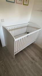 Kinder bedje, Kinderen en Baby's, Kinderkamer | Bedden, Ophalen, 70 tot 85 cm, Zo goed als nieuw, Minder dan 140 cm