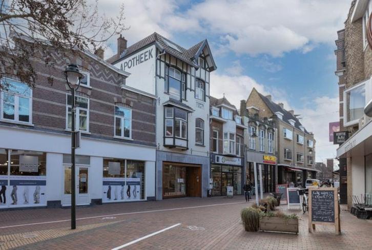 NIEUW! Woonruimte te huur Kerkstraat, Hilversum, Huizen en Kamers, Huizen te huur