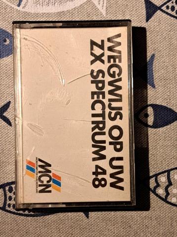 ZX Spectrum cassette 'WEGWIJS OP SPECTRUM' – getest& werkend beschikbaar voor biedingen