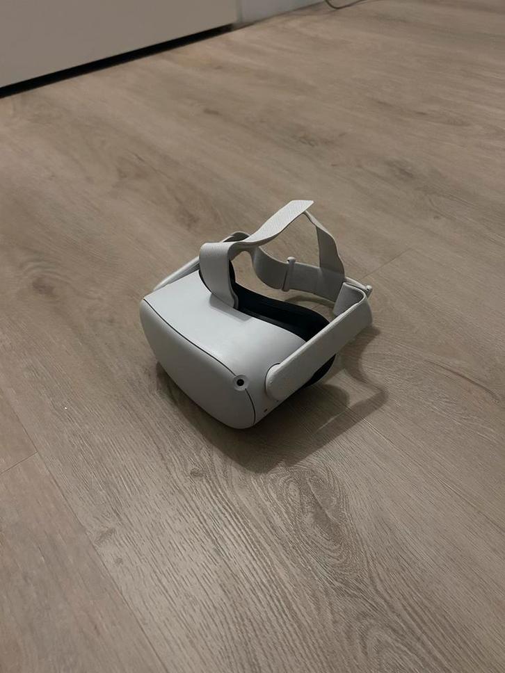 Meta Quest 2 VR Bril - Gast, Spelcomputers en Games, Virtual Reality, Zo goed als nieuw, Pc, VR-bril, Ophalen of Verzenden