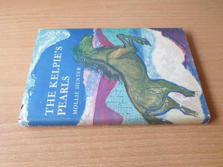 Mollie Hunter - The Kelpie's Pearls (HC + omslag), Boeken, Fantasy, Gelezen, Ophalen of Verzenden