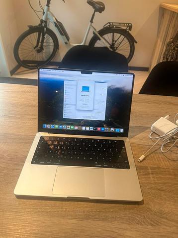 MacBook Pro 14 inch m1 16GB 512GB Zilver |  beschikbaar voor biedingen