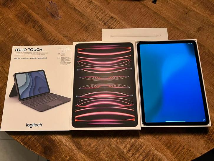 Ipad Pro 11 inch 2022 M2 256GB Retina Wifi pencil2 keyb case, Computers en Software, Apple iPads, Zo goed als nieuw, Apple iPad