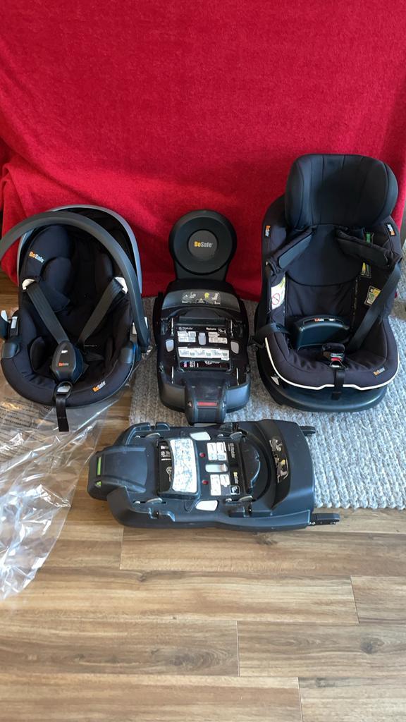 Besafe iZi Modular Baby & Doorgroei Autostoel + 2 x base, Kinderen en Baby's, Autostoeltjes, Gebruikt, Overige merken, 0 t/m 13 kg