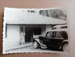 Oude foto auto in Kameroen Cameroun, Verzamelen, Foto's en Prenten, Verzenden, 1940 tot 1960, Zo goed als nieuw, Overige onderwerpen