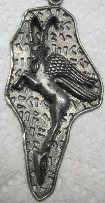 Oudheid design zilver hanger 7 cm beschikbaar voor biedingen