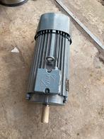 Nieuwe elektromotor 230/400 volt, Doe-het-zelf en Verbouw, Motoren, Ophalen of Verzenden, Zo goed als nieuw, Elektromotor, 1800 rpm of meer