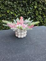 Kunstkerststuk op witte bobbelvaas–Roze, zilver&wit, lampjes, Diversen, Kerst, Ophalen, Nieuw