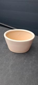 Crèmekleurige ovale bloempot., Tuin en Terras, Bloempotten, Rond, Ophalen of Verzenden, Zo goed als nieuw, Balkon
