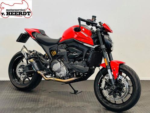 DUCATI MONSTER + (bj 2022) SC PROJECT NIEUWSTAAT 5000 km, Motoren, Motoren | Ducati, Bedrijf, Naked bike