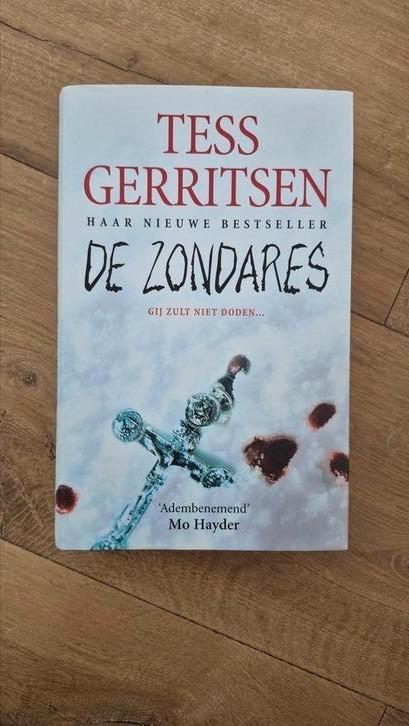 Tess Gerritsen - De zondares, Boeken, Thrillers, Zo goed als nieuw, Nederland, Ophalen of Verzenden
