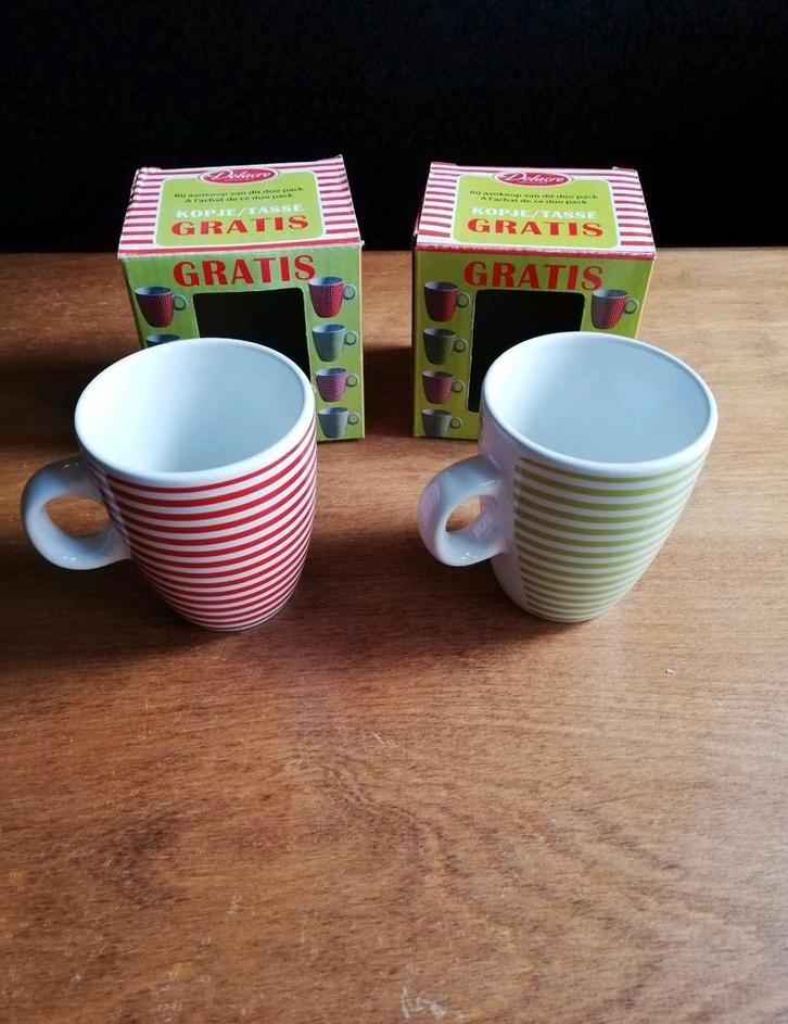 Delacre koffie kopjes met streeppatroon (nieuw) set van 2, Huis en Inrichting, Keuken | Servies, Nieuw, Kop(pen) en/of Schotel(s)