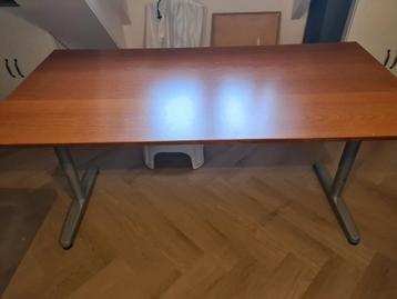 Ikea Bureau Galant 160x80cm in hoogte verstelbaar - afbeelding 1