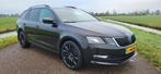 Skoda Octavia 1.6 TDI Combi 116PK 2017 Pano Trekhaak 18 '', Voorwielaandrijving, 1227 kg, Stof, Zwart