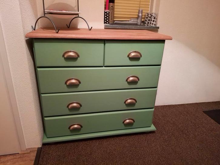 Groene ladekast met houten blad, Huis en Inrichting, Kasten | Ladekasten, Gebruikt, Minder dan 100 cm, 50 tot 100 cm, 25 tot 50 cm
