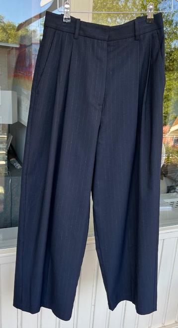 DAMES BROEK DONKER BLAUW WIDE 36/38 beschikbaar voor biedingen