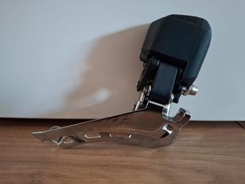Nieuwe di2 105 voorderailleur  beschikbaar voor biedingen