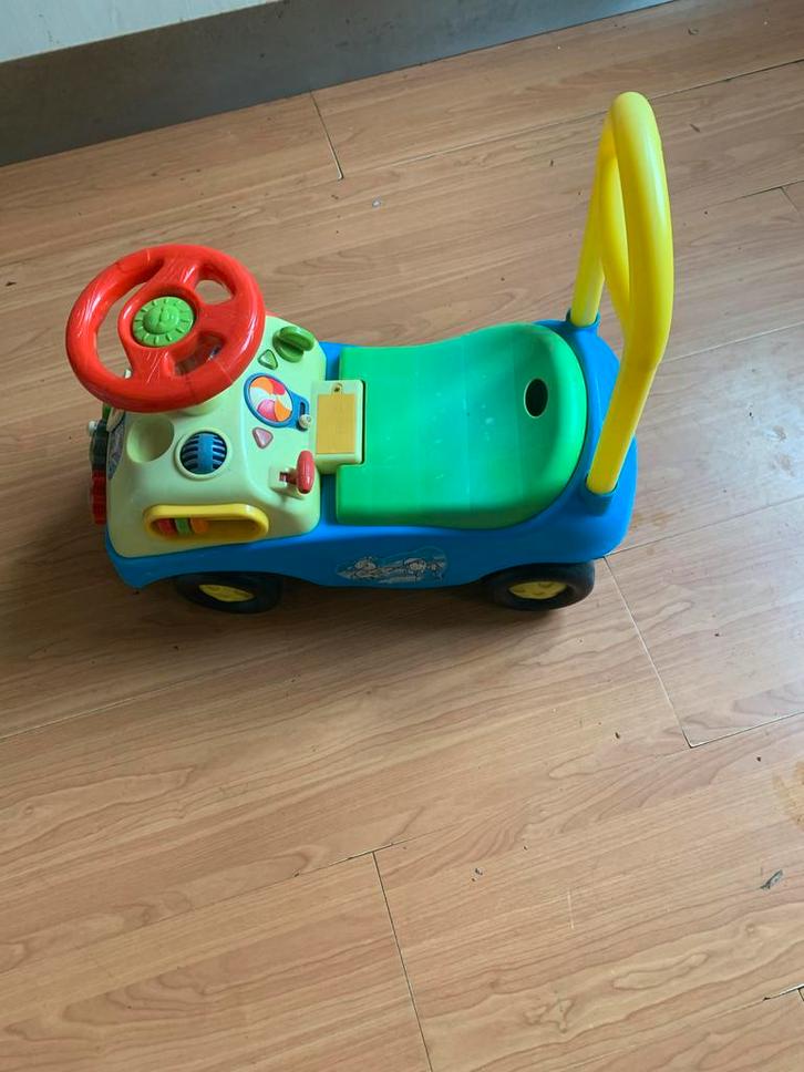 Leuke Loopauto voor de Kleintjes!, Kinderen en Baby's, Speelgoed | Buiten | Voertuigen en Loopfietsen, Gebruikt, Loopvoertuig