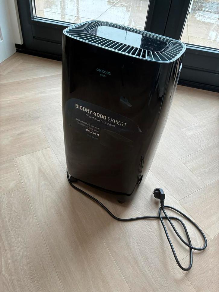 Luchtontvochtiger, Witgoed en Apparatuur, Luchtbehandelingsapparatuur, Zo goed als nieuw, Luchtontvochter, Ophalen of Verzenden