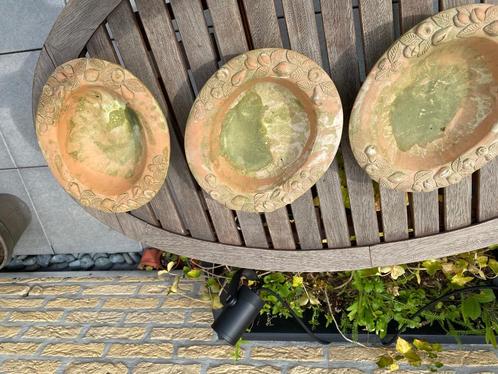 3 Franse Terracotta schaaltjes met fruit relief, Huis en Inrichting, Keuken | Potten en Pannen, Overige typen, Overige materialen