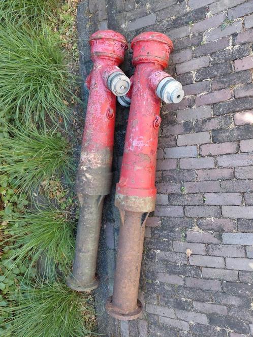 2 gietijzeren brandkranen brandkraan., Tuin en Terras, Waterpompen, Gebruikt, Handmatig, Overige typen, Ophalen