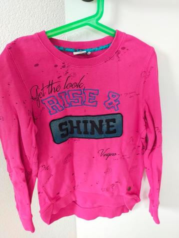 Vingino sweater roze maat 8. Valt groot als maat 134.  beschikbaar voor biedingen