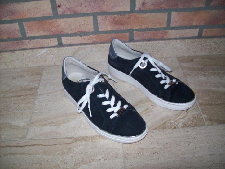Prachtige DL Sport Sneakers maat 42, Kleding | Dames, Schoenen, Zo goed als nieuw, Sneakers of Gympen, Blauw, Ophalen of Verzenden