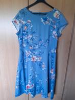 Blauw, gebloemde zomerjurk van Yessica, C&A; Maat 42, Kleding | Dames, Jurken, Blauw, Maat 42/44 (L), Ophalen of Verzenden, Zo goed als nieuw