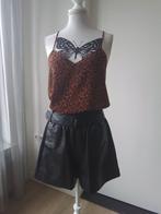 Zgan  zwart leren broekrokje Colourful Rebel mt S, Kleding | Dames, Rokken, Zwart, Colourful Rebel, Ophalen of Verzenden, Zo goed als nieuw