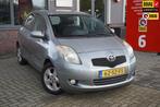 Toyota Yaris 1.3 VVTi Luna / Climate Control / Radio / Trekh, Voorwielaandrijving, Stof, Gebruikt, Zwart