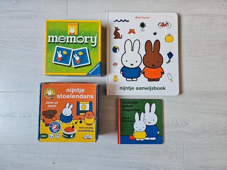 Nijntje aanwijsboek,nijntje gaat logeren,memory,stoelendans, Boeken, Kinderboeken | Baby's en Peuters, Gelezen, 1 tot 2 jaar, Ophalen of Verzenden