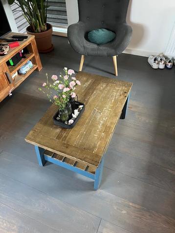 Salontafel hout, Made design item beschikbaar voor biedingen