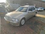 Mercedes-Benz C-klasse 280 Classic! Leder! 4X elek ramen!, Auto's, Mercedes-Benz, Achterwielaandrijving, Gebruikt, Zwart, 715 kg