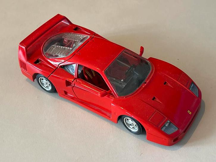 Burago Ferrari F40 1987 - 1:24, Hobby en Vrije tijd, Modelauto's | 1:24, Gebruikt, Auto, Bburago, Ophalen of Verzenden