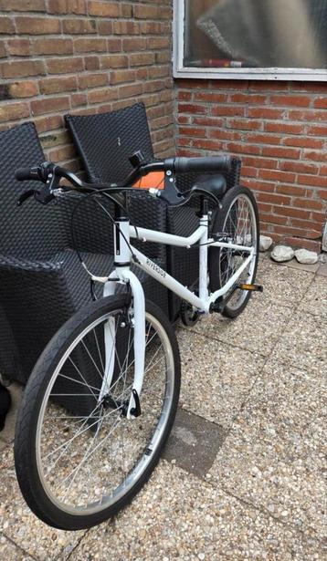 BTWIN Riverside Hybride Mountainbike Fiets beschikbaar voor biedingen