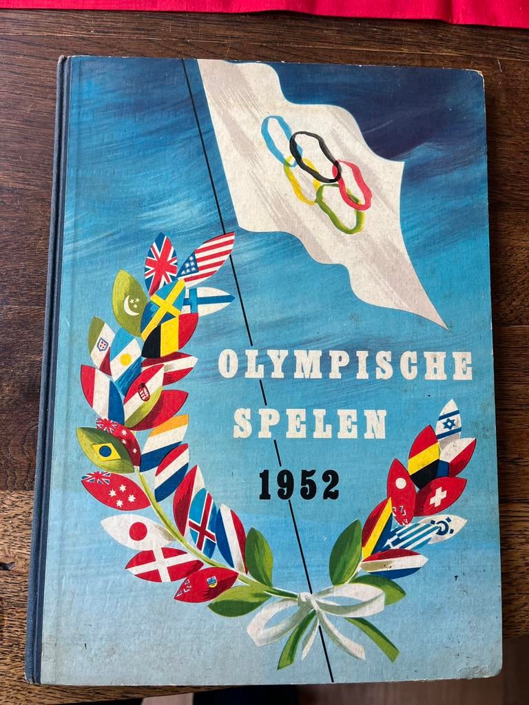 Olympische spelen 1952, Boeken, Ophalen of Verzenden, Gelezen, Plaatjesalbum