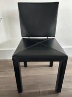 4 stoelen b&b italia en betonnen tafel, Ophalen, Zo goed als nieuw