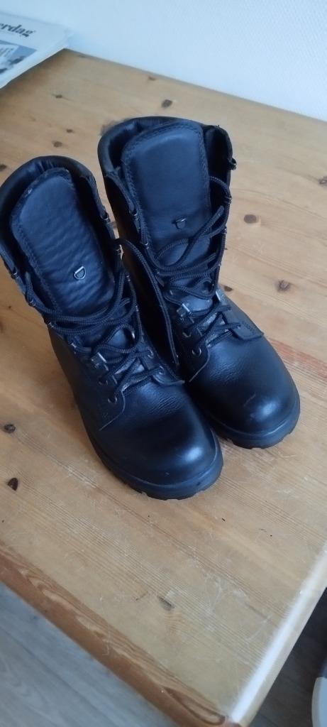 Legerkisten 240M  maat 38, Kleding | Dames, Schoenen, Zo goed als nieuw, Zwart, Ophalen of Verzenden