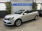 Opel Astra TwinTop 1.8 Cosmo // Leer // Trekhaak // LM velge, Auto's, Opel, Zwart, 4 cilinders, Cabriolet, 4 stoelen