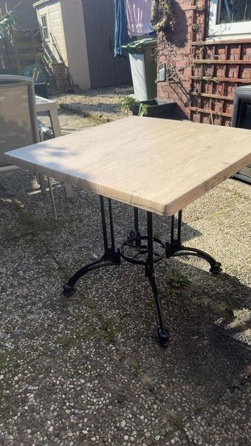 Terrastafel / Eettafel - Vierkant 3 stuks beschikbaar voor biedingen